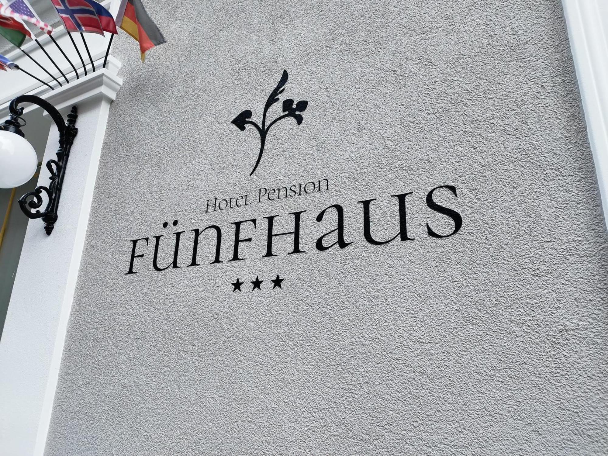 Hotel-Pension Fuenfhaus Viena Exterior foto